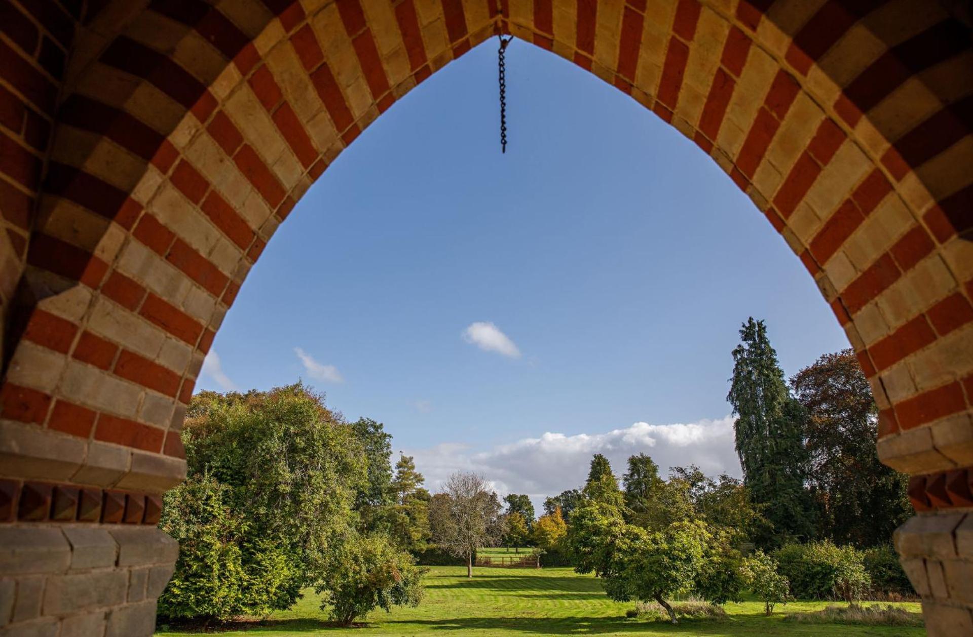 Saham Grove Hall By Group Retreats Bradenham  Экстерьер фото